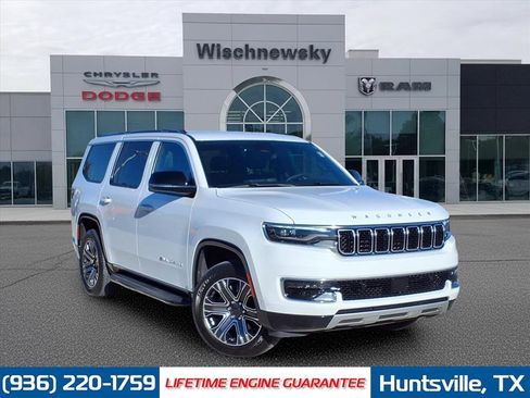 Used 2024 Jeep Wagoneer Series II image 1