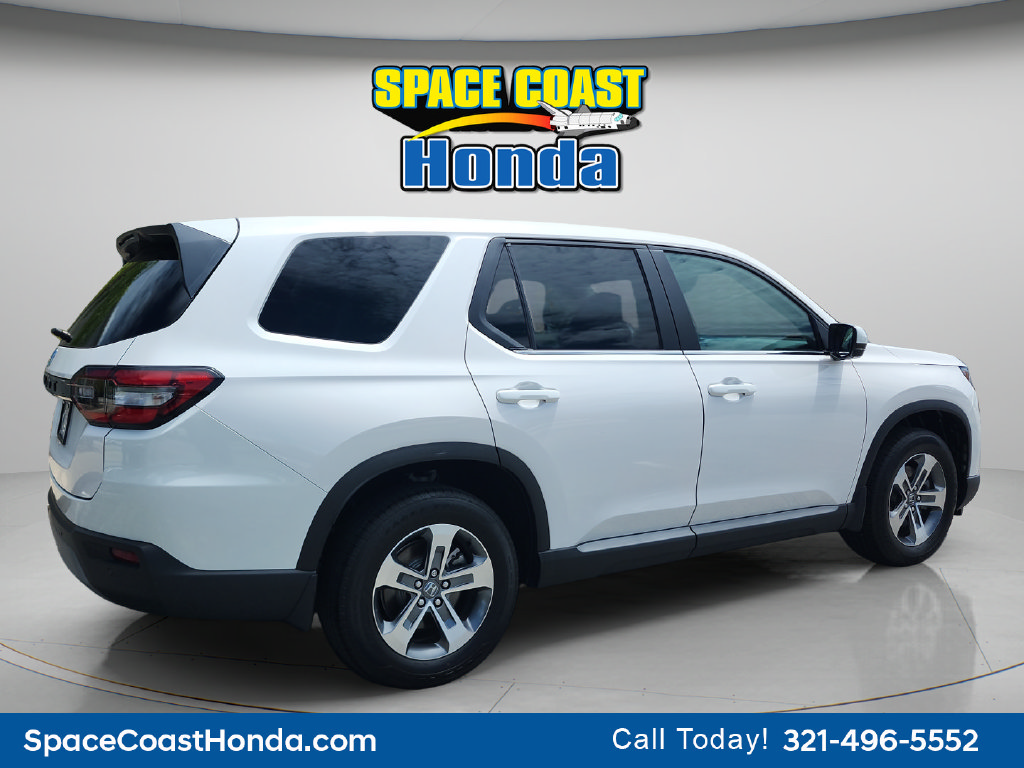 Used 2025 Honda Pilot EX-L image 12
