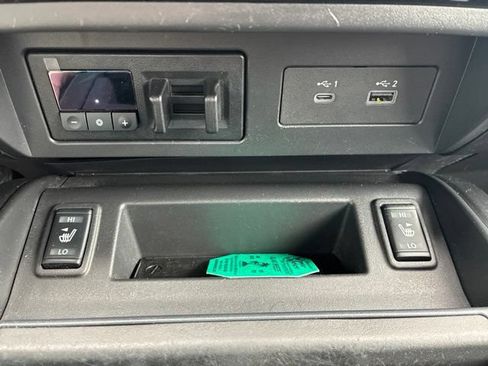 Used 2023 Nissan Titan PRO-4X w/ Pro-4x Convenience Package AWD/4WD image 41