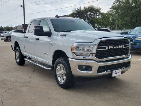 Used 2024 RAM 2500 Big Horn AWD/4WD image 2