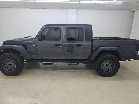 Used 2020 Jeep Gladiator Sport w/ Quick Order Package 24S image 12