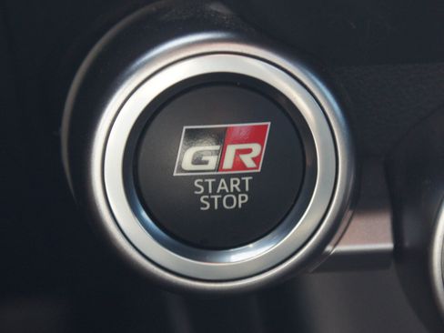 Used 2023 Toyota GR86 RWD image 7