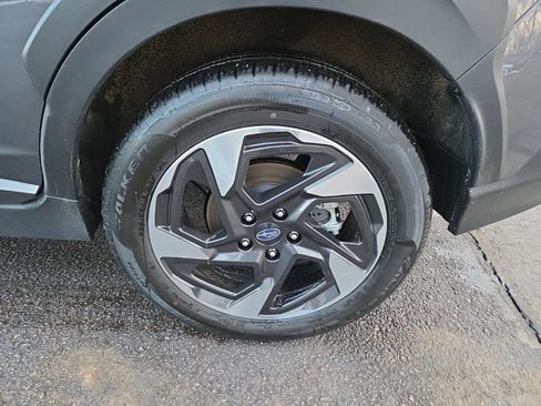 Certified 2025 Subaru Crosstrek 2.5i Limited w/ Crosstrek Mirror Package image 20