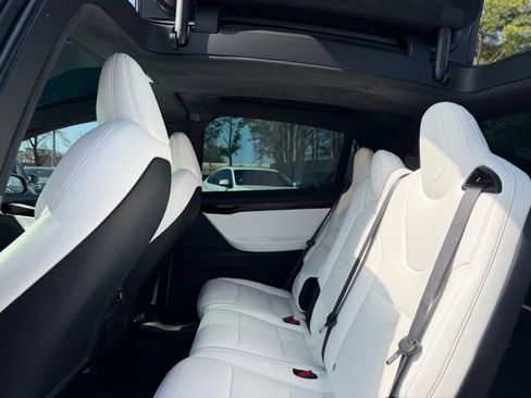 Used 2020 Tesla Model X Long Range image 23