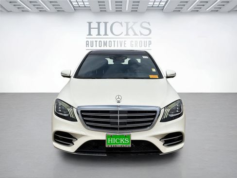 Used 2020 Mercedes-Benz S 560 Sedan image 2
