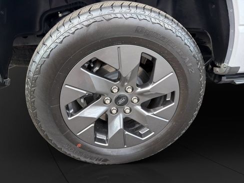 Used 2023 Ford F150 Lightning 4x4 SuperCrew image 23