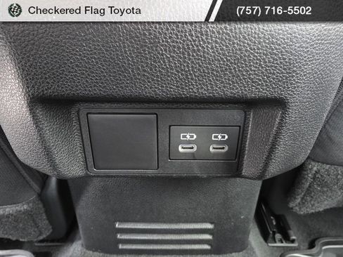 Used 2024 Toyota Tacoma TRD Off-Road image 38