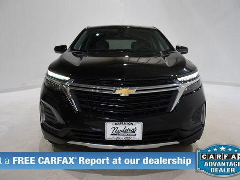 Used 2024 Chevrolet Equinox LT image 2