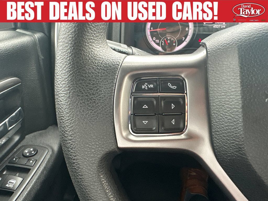 Used 2024 RAM 1500 Warlock AWD/4WD image 15