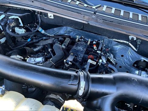 Used 2022 Ford Expedition Limited AWD/4WD image 35