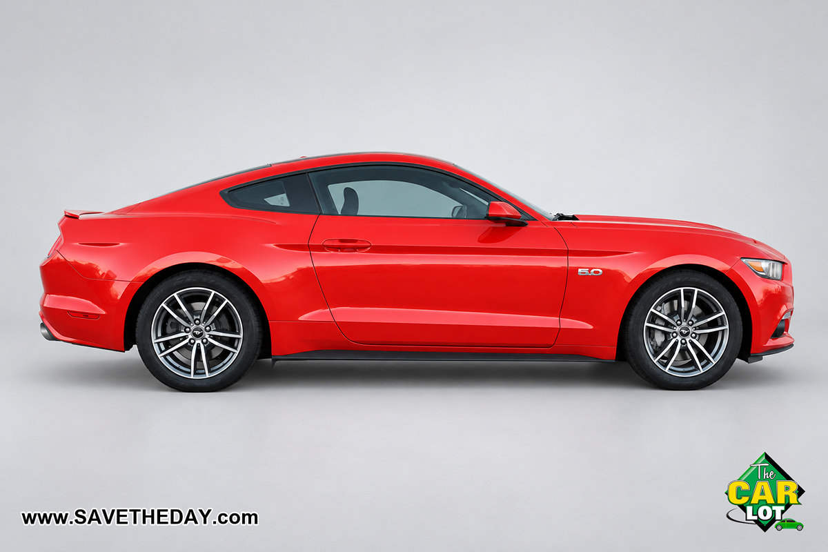 Used 2017 Ford Mustang GT RWD image 9