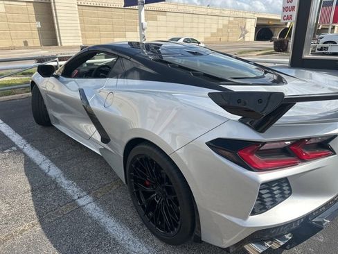 Used 2020 Chevrolet Corvette Stingray Preferred Cpe w/ 2LT Preferred Equipment Group image 2