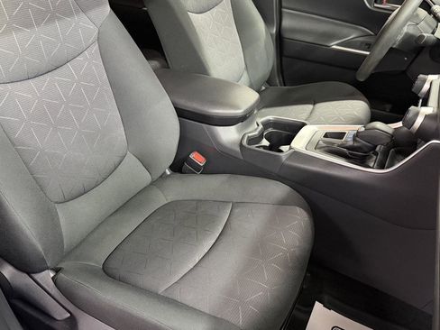 Used 2019 Toyota RAV4 XLE image 29