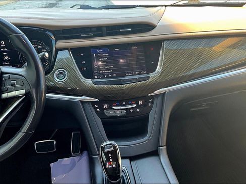 Used 2021 Cadillac XT6 Sport w/ Platinum Package AWD/4WD image 6