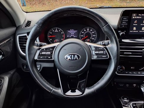 Used 2021 Kia Seltos EX image 14