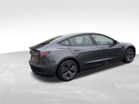 Used 2023 Tesla Model 3 Standard Range image 6