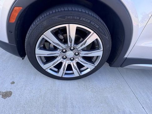 Used 2019 Cadillac XT4 Premium Luxury w/ Enhanced Visibility Package image 9