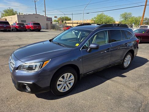 Used 2017 Subaru Outback 2.5i Premium w/ Popular Package #2 AWD/4WD image 18