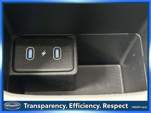 Used 2025 Hyundai Kona Limited AWD/4WD image 14