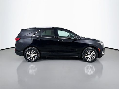Used 2023 Chevrolet Equinox Premier AWD/4WD image 10