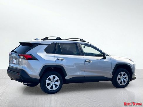 Certified 2019 Toyota RAV4 LE w/ Carpet Mat Package FWD image 5