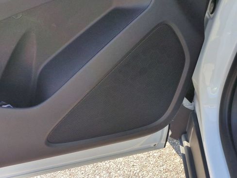 Used 2024 Chevrolet Equinox LT FWD image 14
