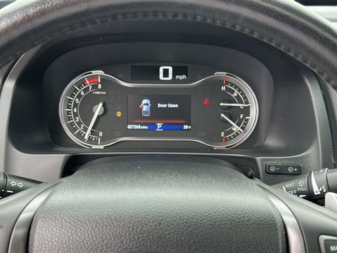 Used 2023 Honda Ridgeline RTL-E image 16