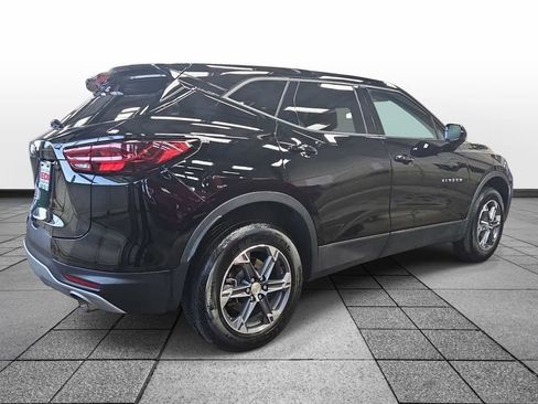 Used 2025 Chevrolet Blazer LT FWD image 5