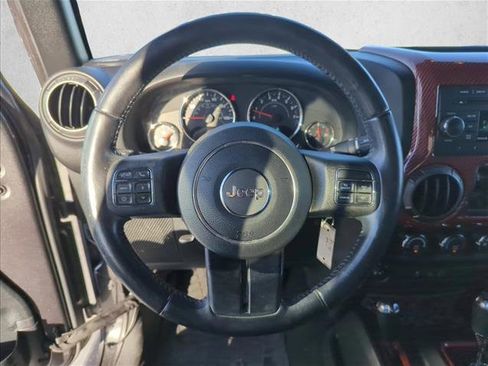 Used 2017 Jeep Wrangler Unlimited Sport image 10