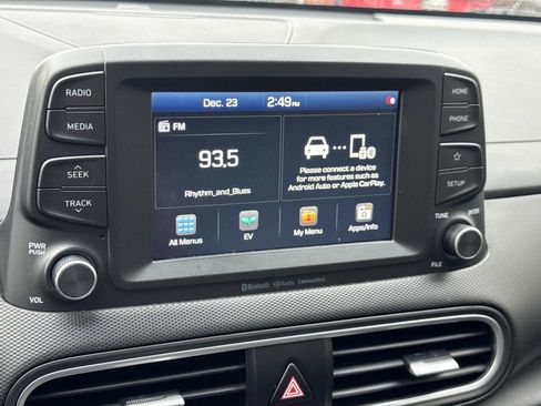 Used 2020 Hyundai Kona Limited image 18