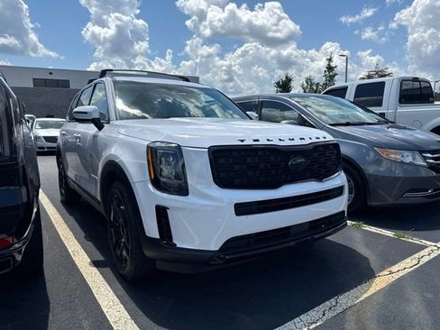 Used 2021 Kia Telluride EX w/ EX Premium Package AWD/4WD image 5