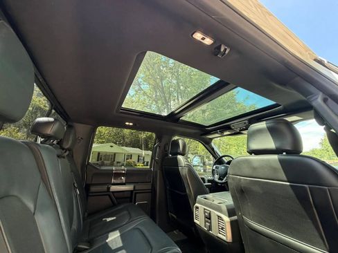 Used 2017 Ford F250 Platinum w/ Platinum Ultimate Package AWD/4WD image 27