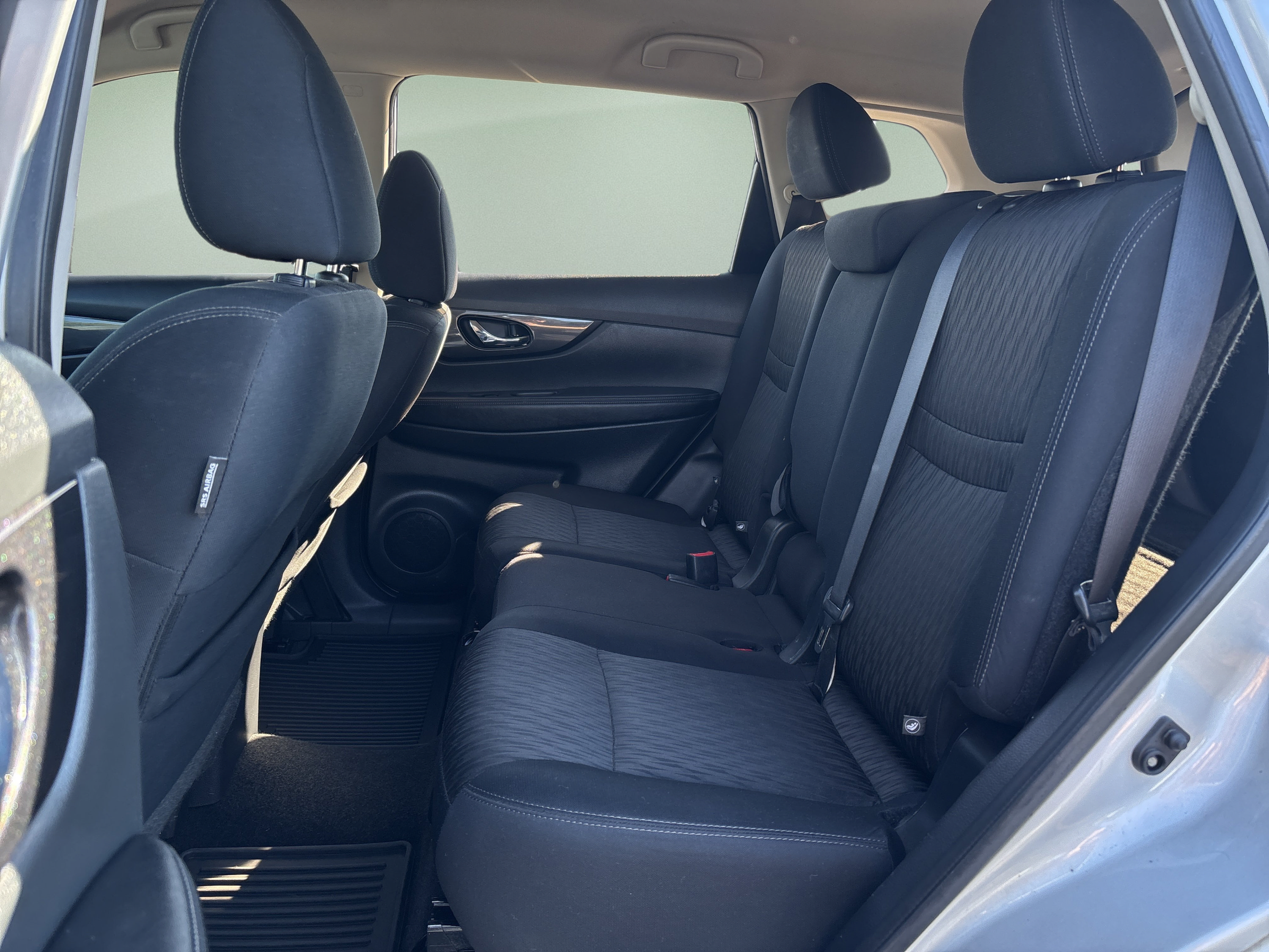Used 2018 Nissan Rogue S FWD image 22