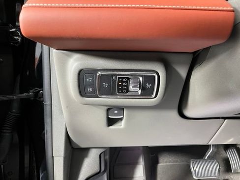 Used 2025 Lincoln Nautilus Black Label AWD/4WD image 16
