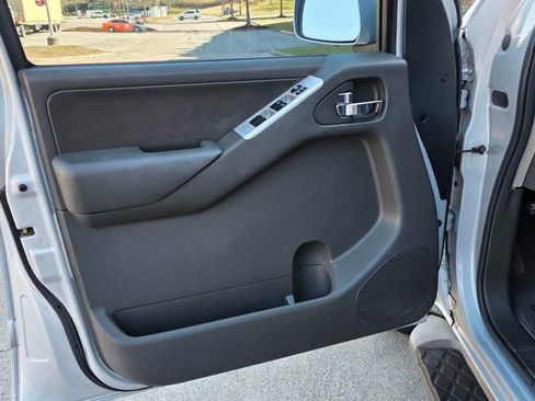 Used 2012 Nissan Pathfinder Silver image 18