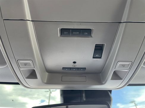 Used 2016 GMC Sierra 3500 Denali w/ Duramax Plus Package image 35