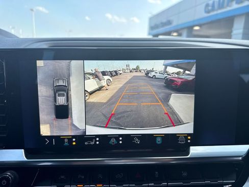 Used 2023 Chevrolet Silverado 1500 High Country w/ Technology Package image 25