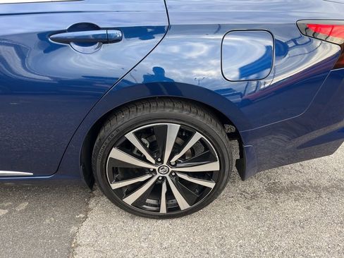 Used 2021 Nissan Altima 2.5 SR w/ SR Premium Package image 21
