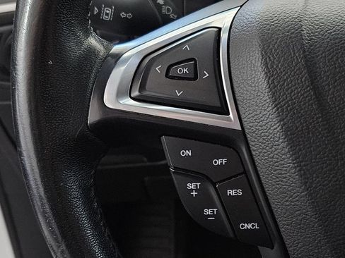 Used 2019 Ford Edge SEL w/ Equipment Group 201A FWD image 11
