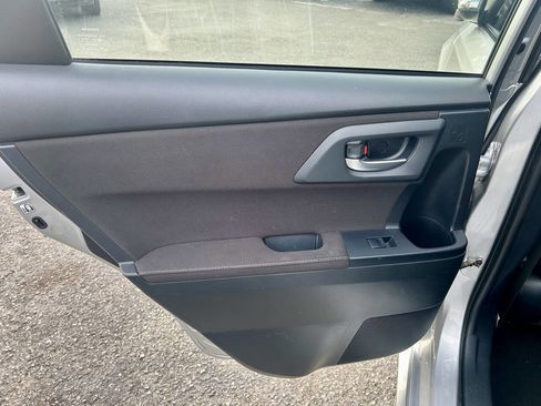 Used 2018 Toyota Corolla iM FWD image 12