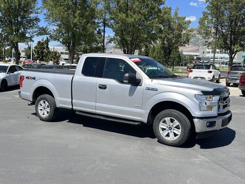 Used 2017 Ford F150 XLT w/ Equipment Group 301A Mid AWD/4WD image 5