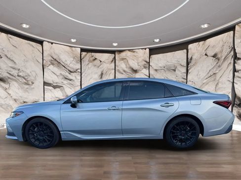 Used 2021 Toyota Avalon Limited w/ Advanced Safety Package FWD image 5