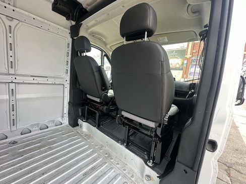 Used 2025 RAM ProMaster 2500 w/ Convenience Group FWD image 19