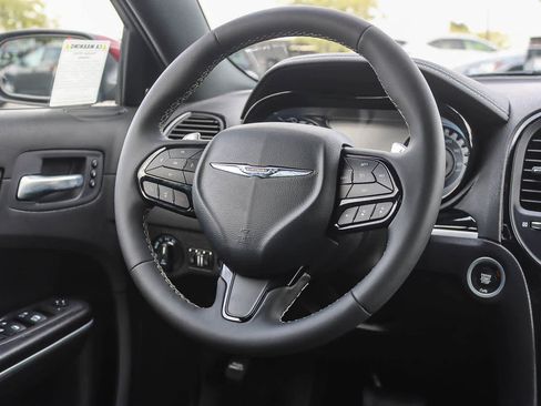 Used 2022 Chrysler 300 S w/ Comfort Group image 14