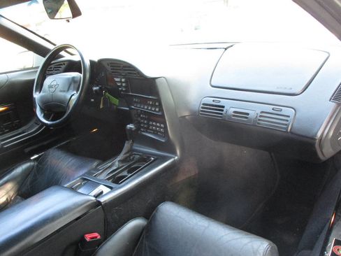 Used 1996 Chevrolet Corvette Coupe image 14
