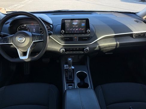 Used 2022 Nissan Altima 2.5 SV image 12