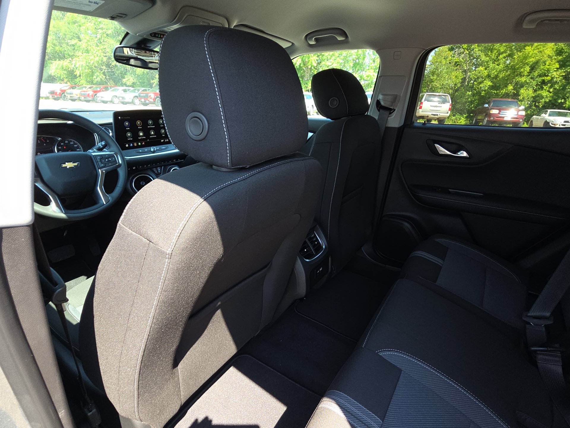New 2026 Chevrolet Blazer LT w/ Convenience Package FWD image 27