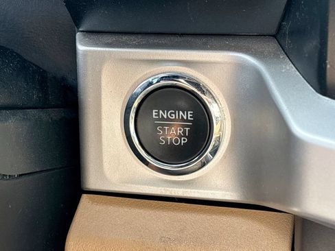 Used 2024 Ford F250 XLT w/ XLT Premium Package AWD/4WD image 39