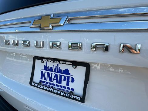Used 2024 Chevrolet Suburban LT w/ LT Signature Package AWD/4WD image 25
