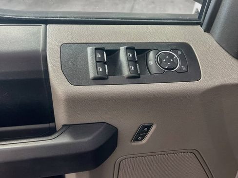 Used 2019 Ford F150 XL w/ Equipment Group 101A Mid RWD image 12